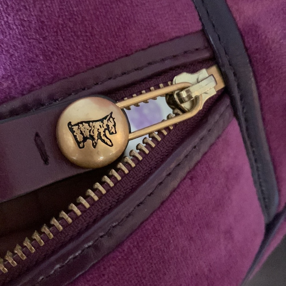 THIS!…Rare bowler bag in new condition 🥳🥳❌ - Picture 8 of 14